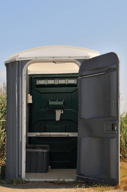 Porta potty delivery and setup in Maize, KS